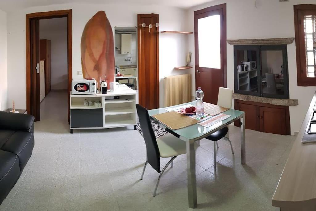 Appartamento Al Camino Торри-ди-Квартезоло Экстерьер фото