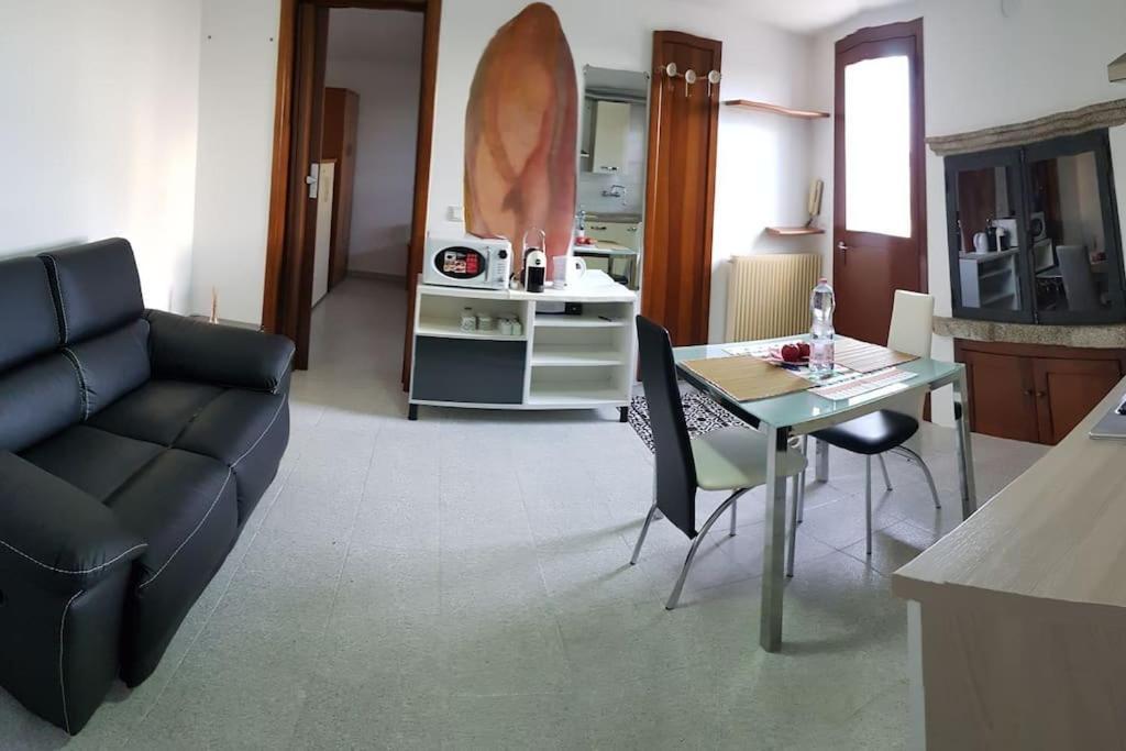 Appartamento Al Camino Торри-ди-Квартезоло Экстерьер фото